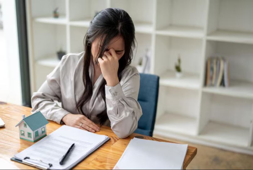 Female Agent Under Stress Female Agent Under Stress